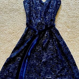 Lauren Ralph Lauren, gorgeous cocktail or party dress. Size 14 Navy brocade.